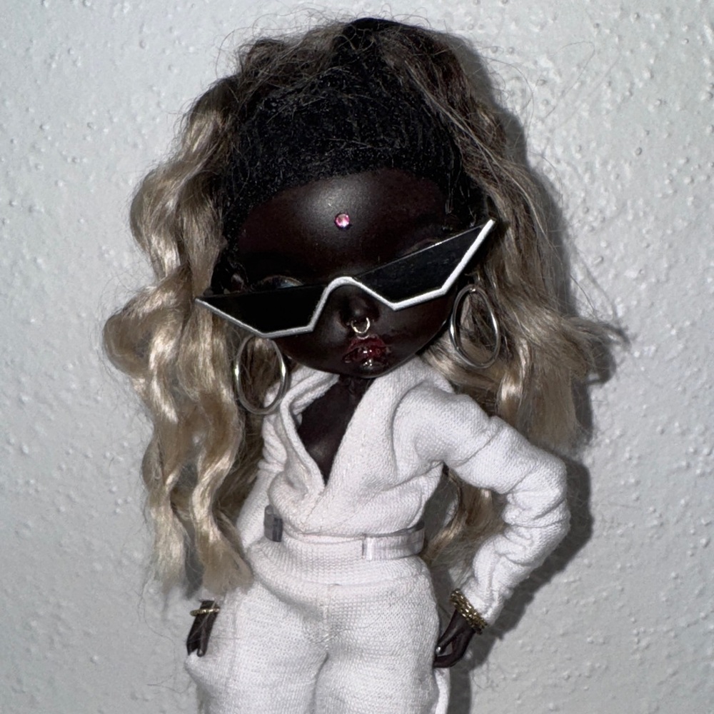 Stylish Doll with White Outfit and Sunglasses